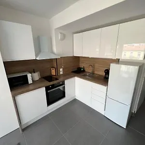 logement-tout-quipe-menton-centre-500-m-des-plages.fr-provencehotel.com/
