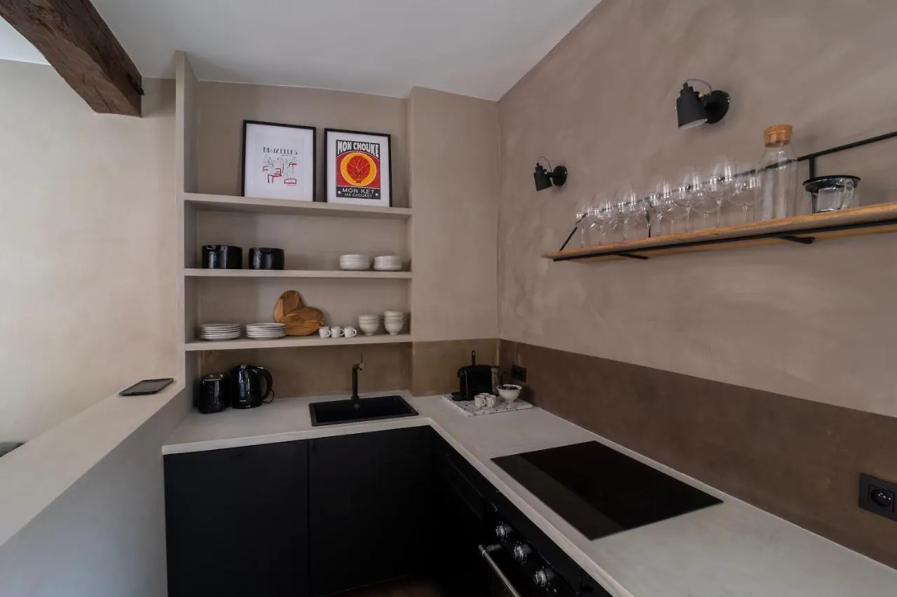 Lovely Triplex In The Heart Of Le Sablon بروكسل